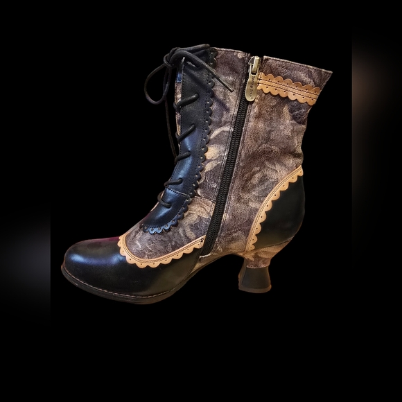 L'Artiste Boots - Picture 4 of 9